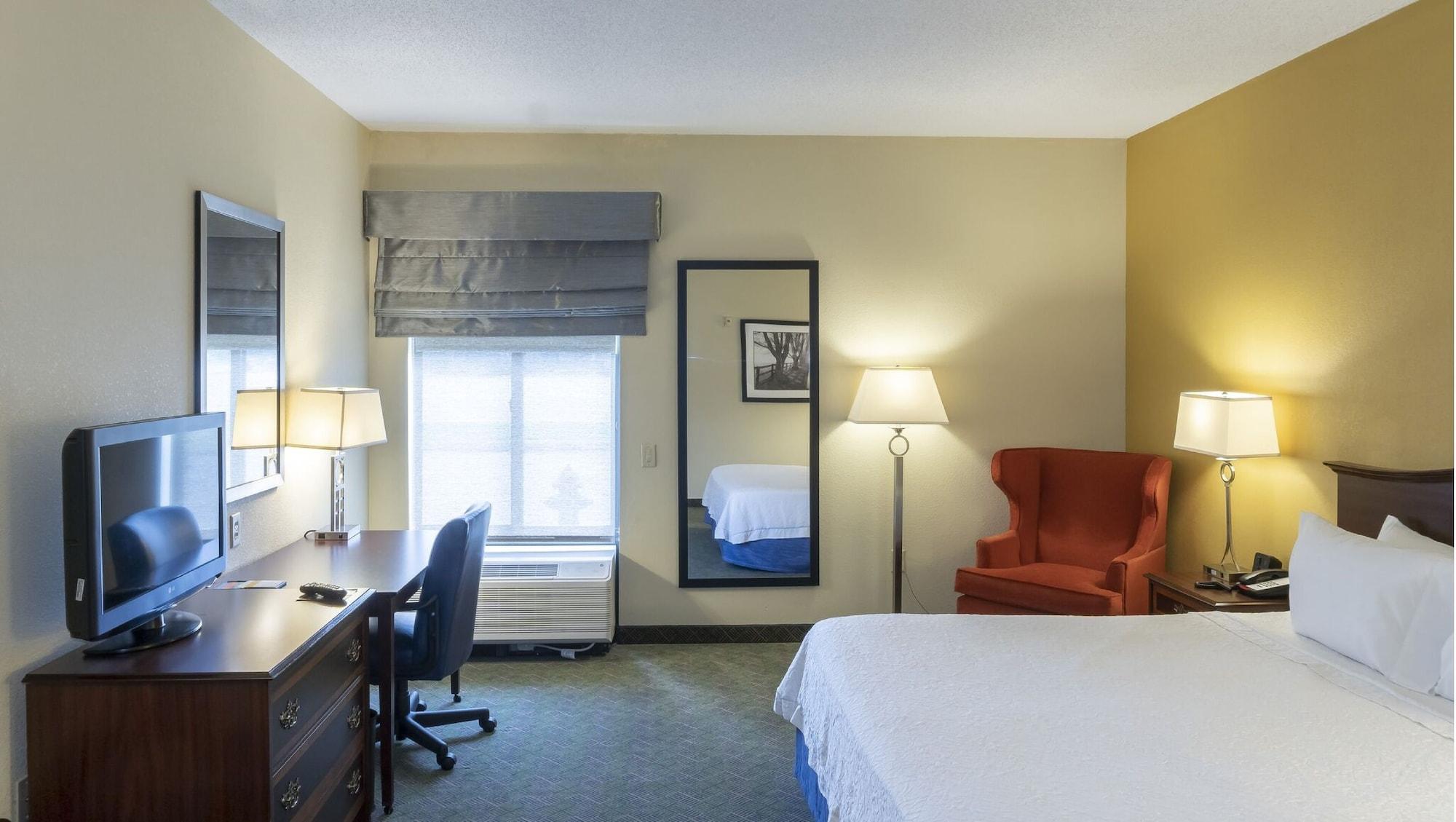 Hampton Inn ניו פילדלפיה מראה חיצוני תמונה