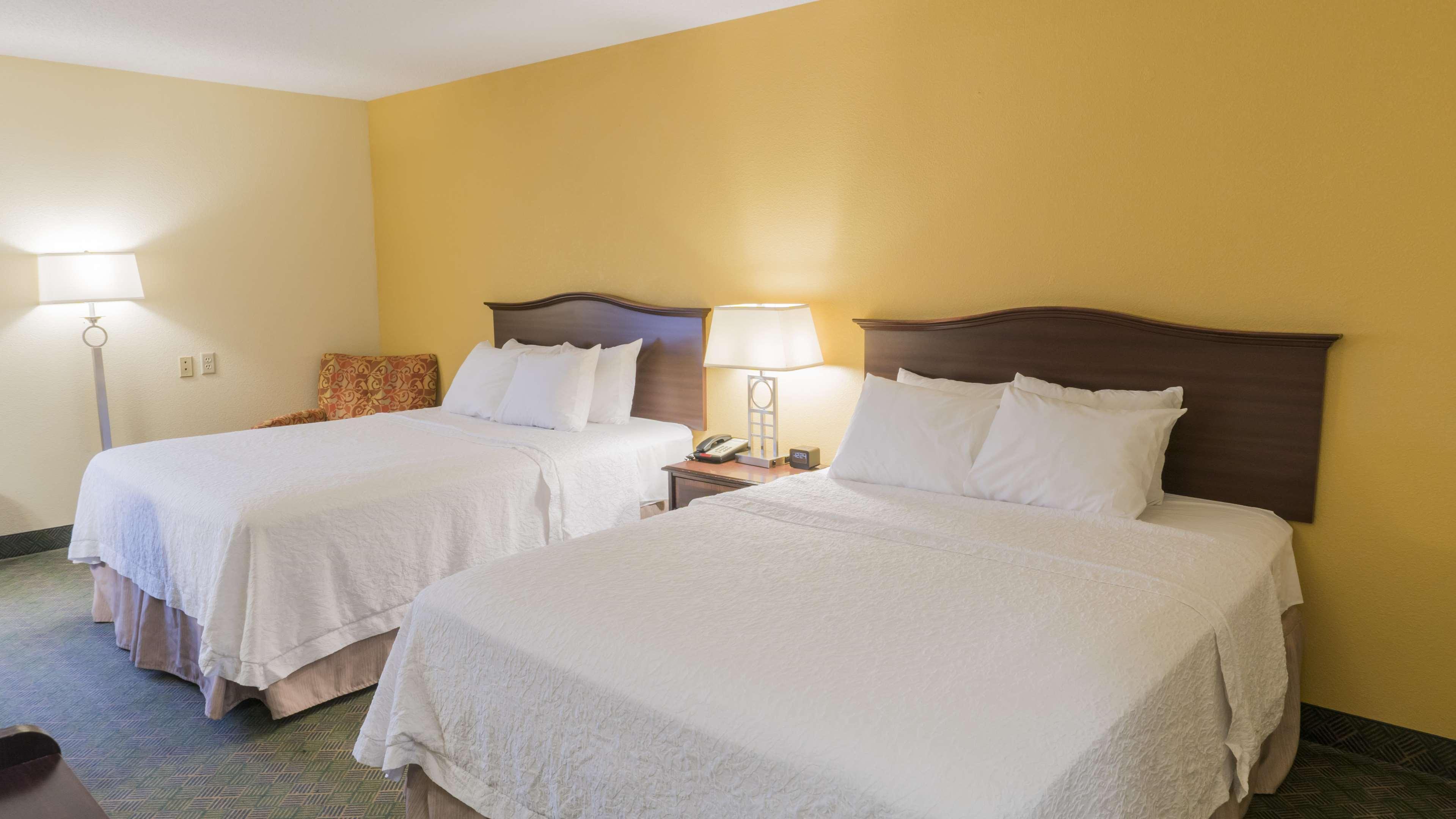 Hampton Inn ניו פילדלפיה מראה חיצוני תמונה