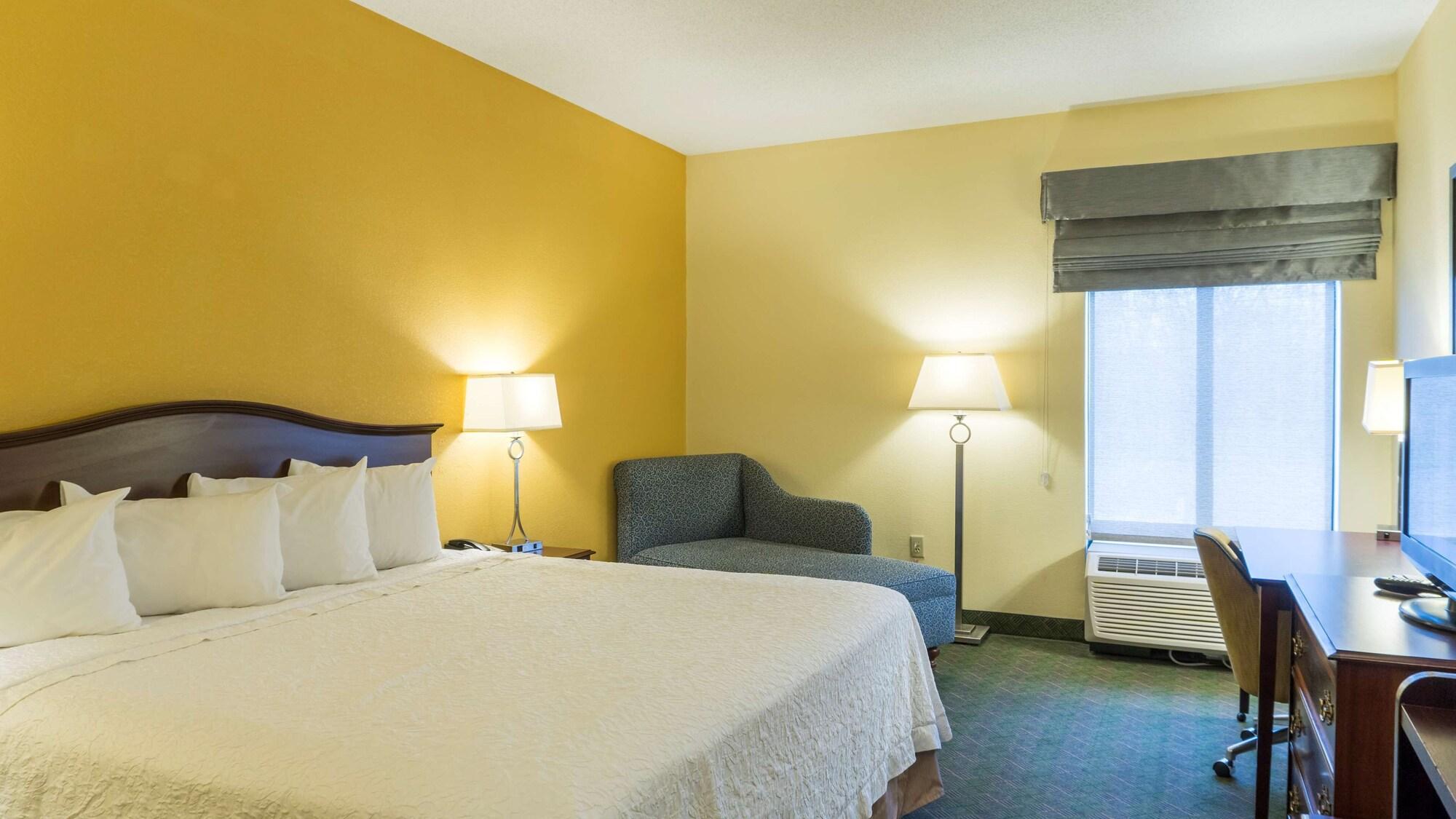 Hampton Inn ניו פילדלפיה מראה חיצוני תמונה